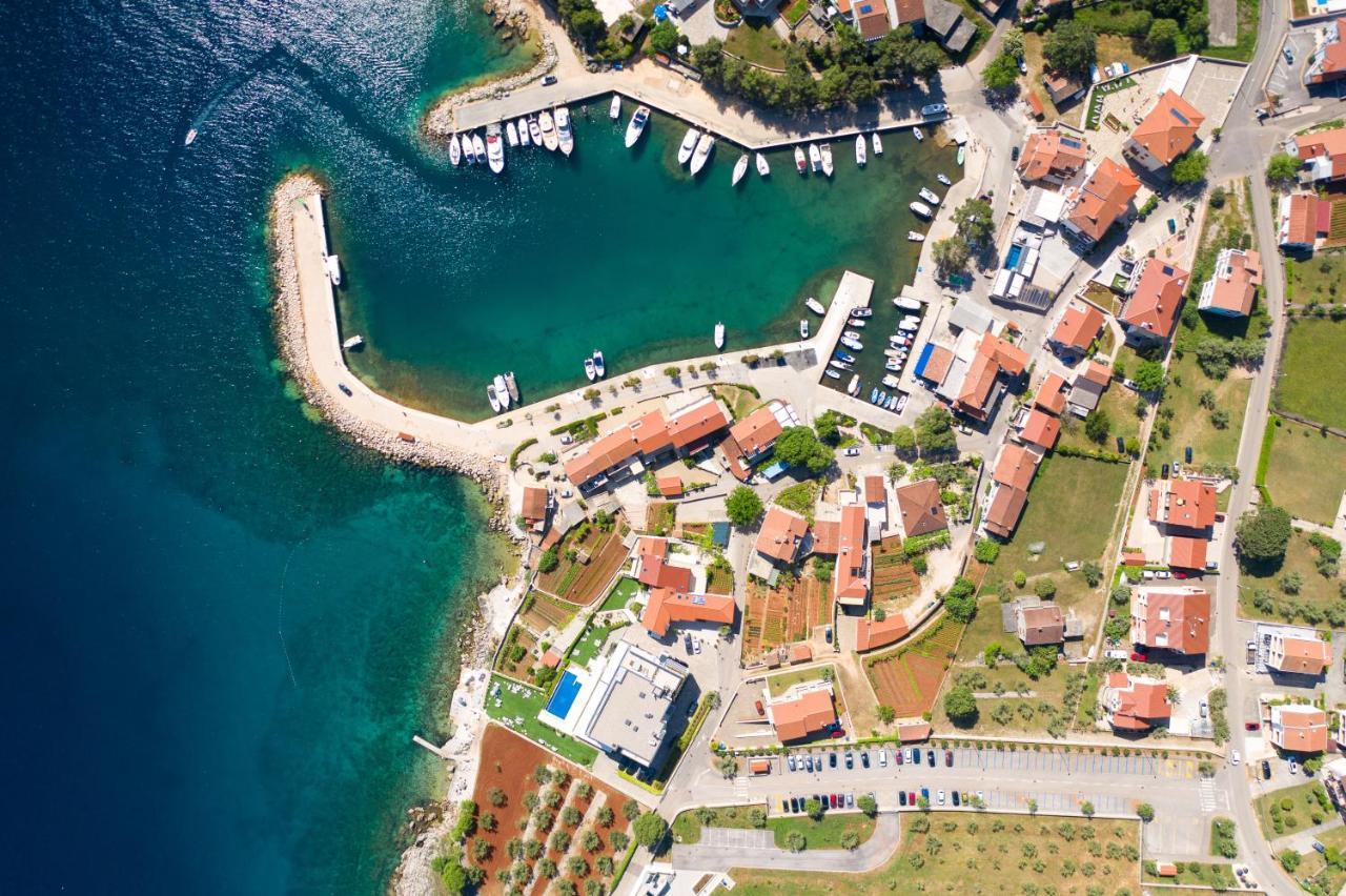 Apartments Otia Seaview Porat  Exteriör bild